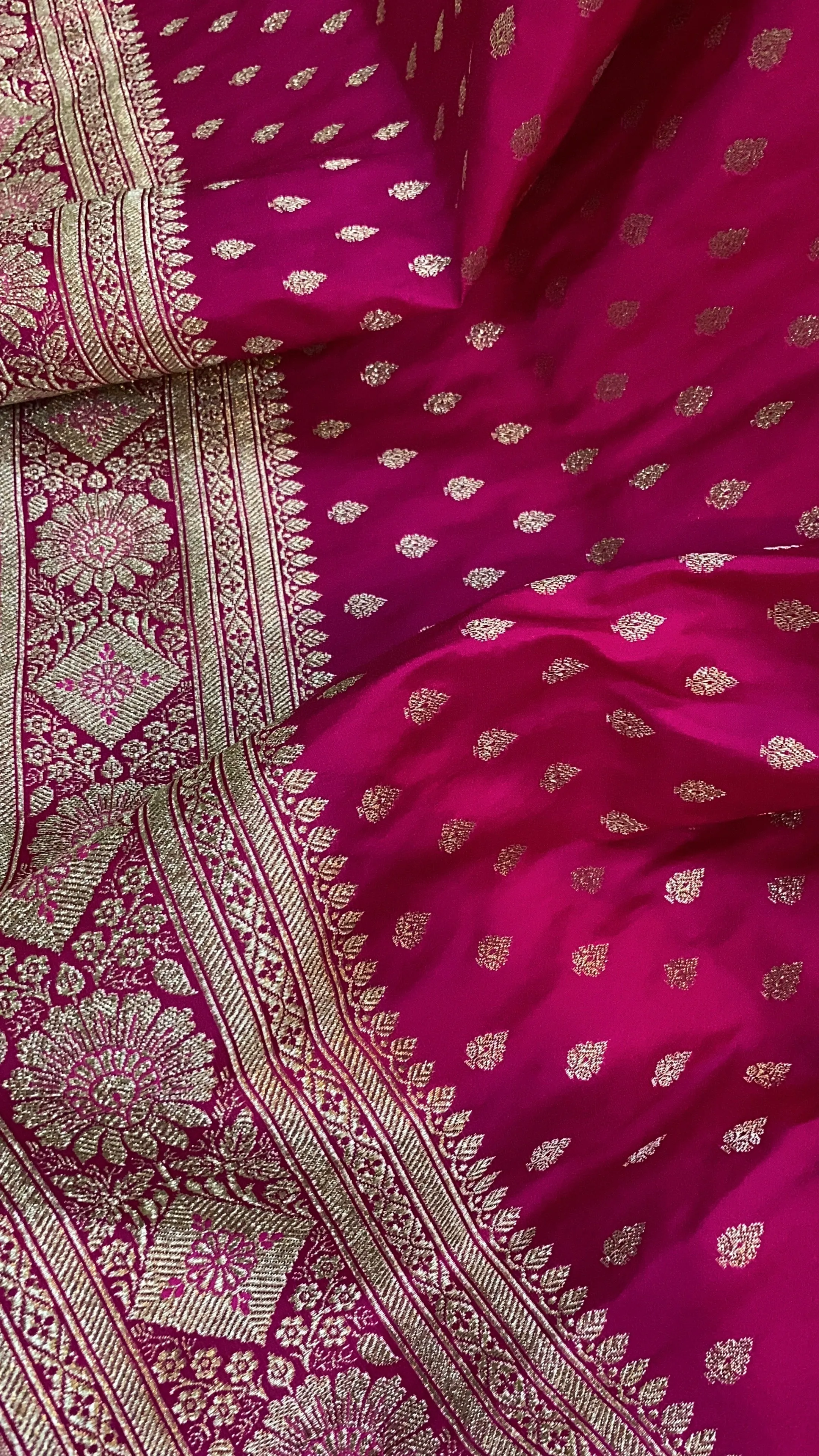 Celebrate Tradition with Rani Pink Pure Silk Banarasi Saree