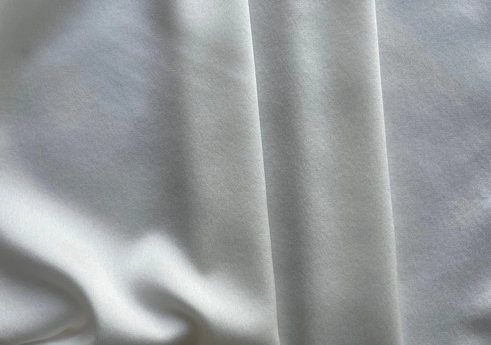 Elegant Pale Ivory Stretch Silk Satin Charmeuse (Made in Italy)