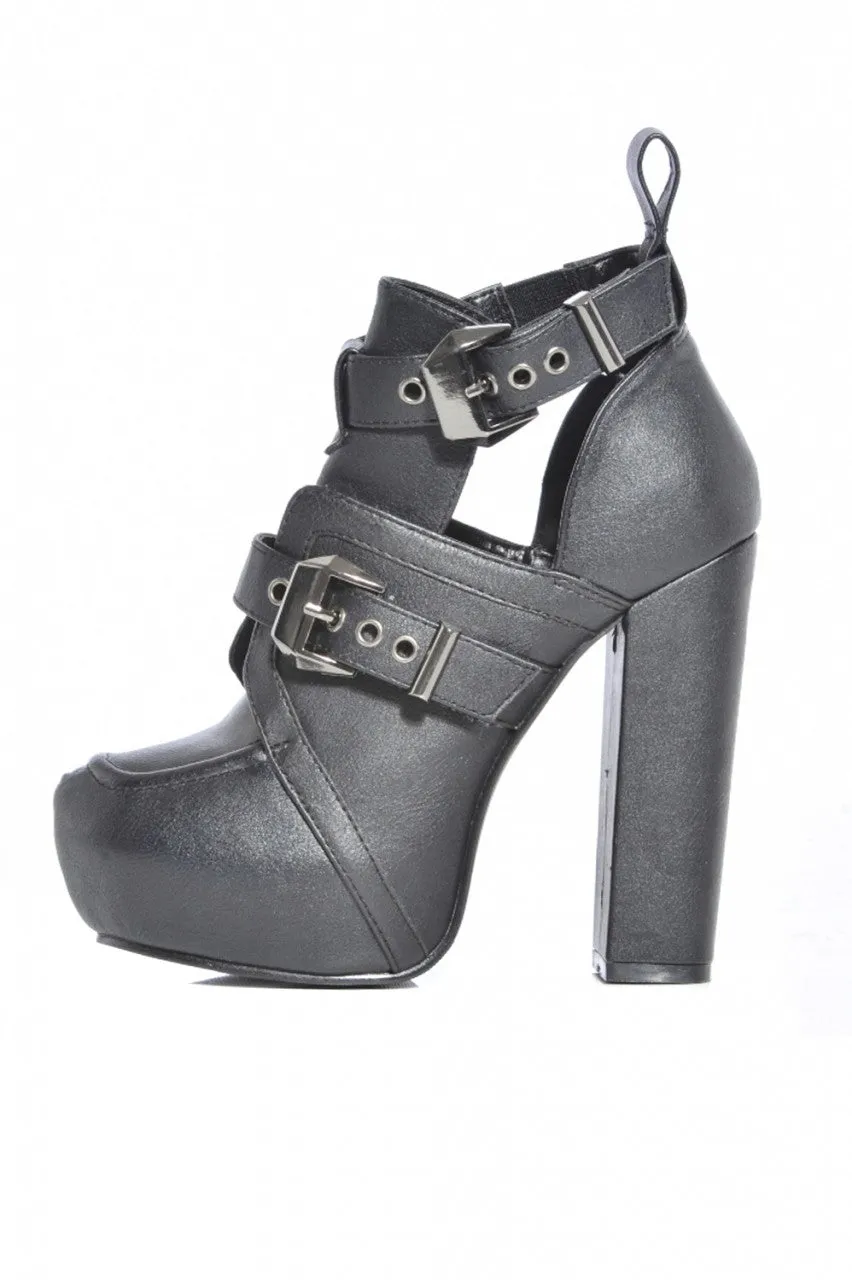 Heeled Cut Out Side Buckle Ankle Boot