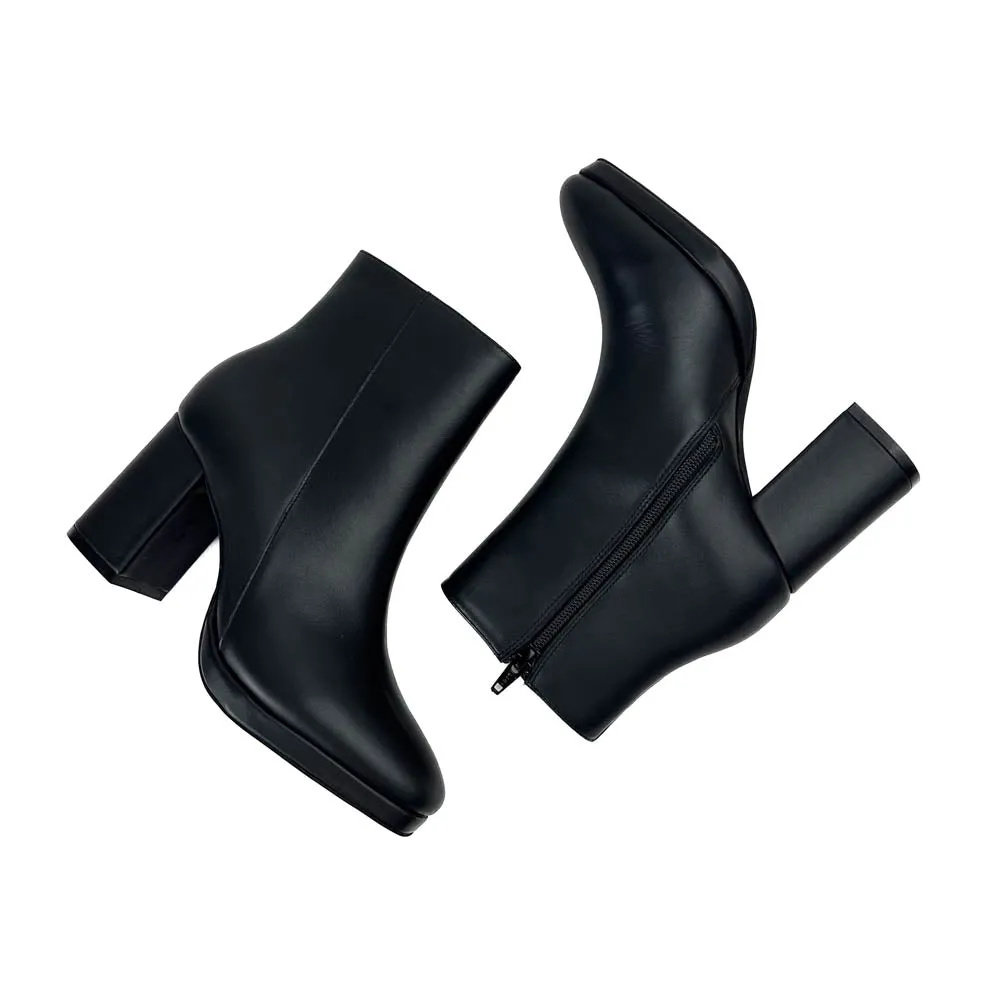 Intentionally Blank - Rachel Heeled Boot (Black)