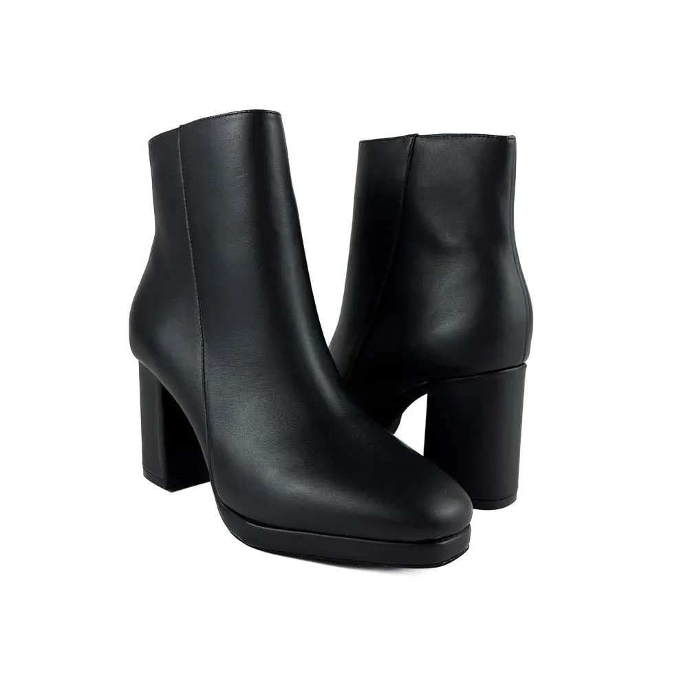 Intentionally Blank - Rachel Heeled Boot (Black)