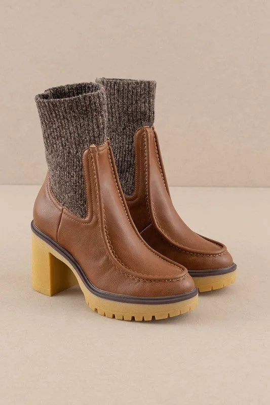 Knitted Platform Boots - Brown