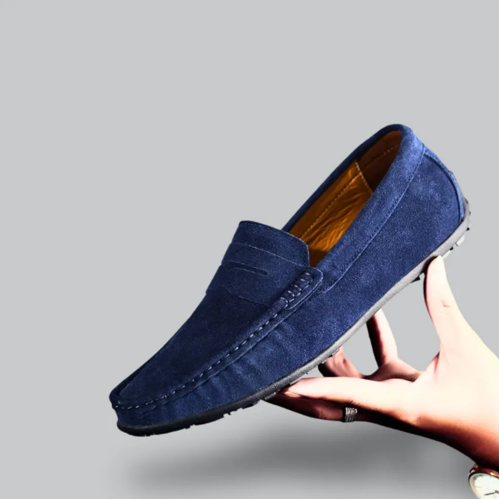 Stylish Men's Slip-On Shoes with Minimalist Design