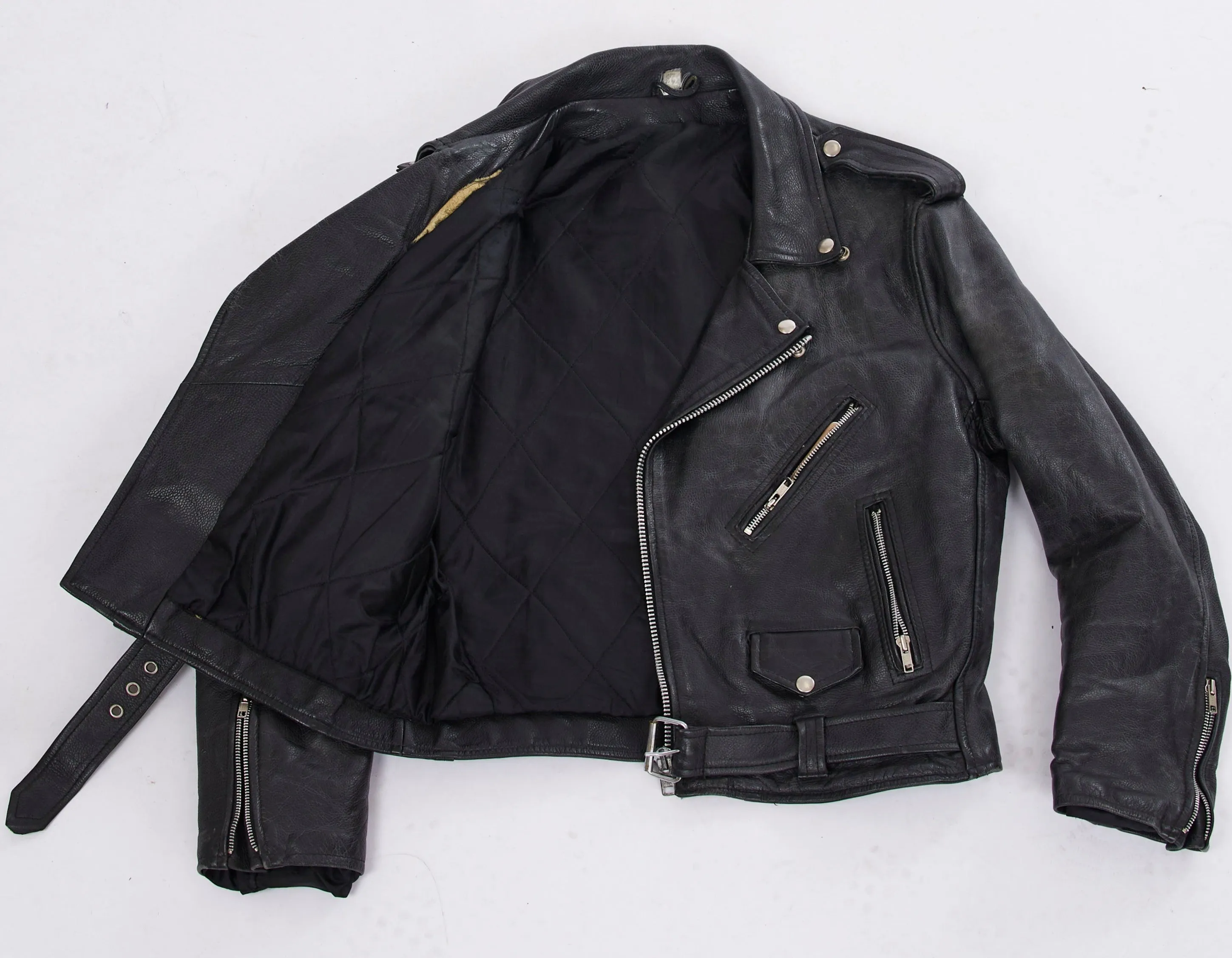 Vintage 1990's Classic Black Moto Leather Jacket (Men's Medium/Large Size 42)